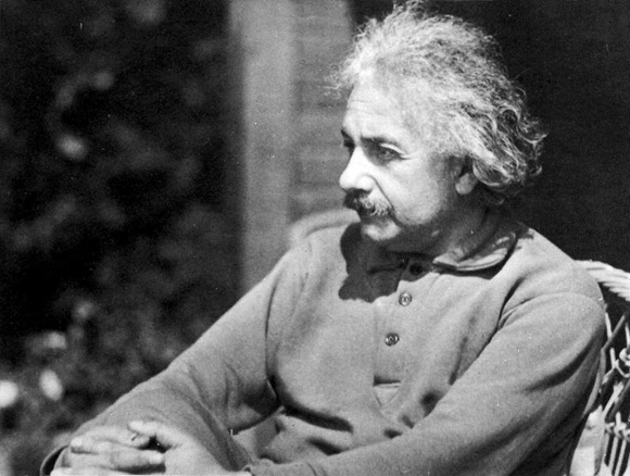 نصائح من اينشتاين ( أهم عشرة نصائح ) _ علوم للجميع 